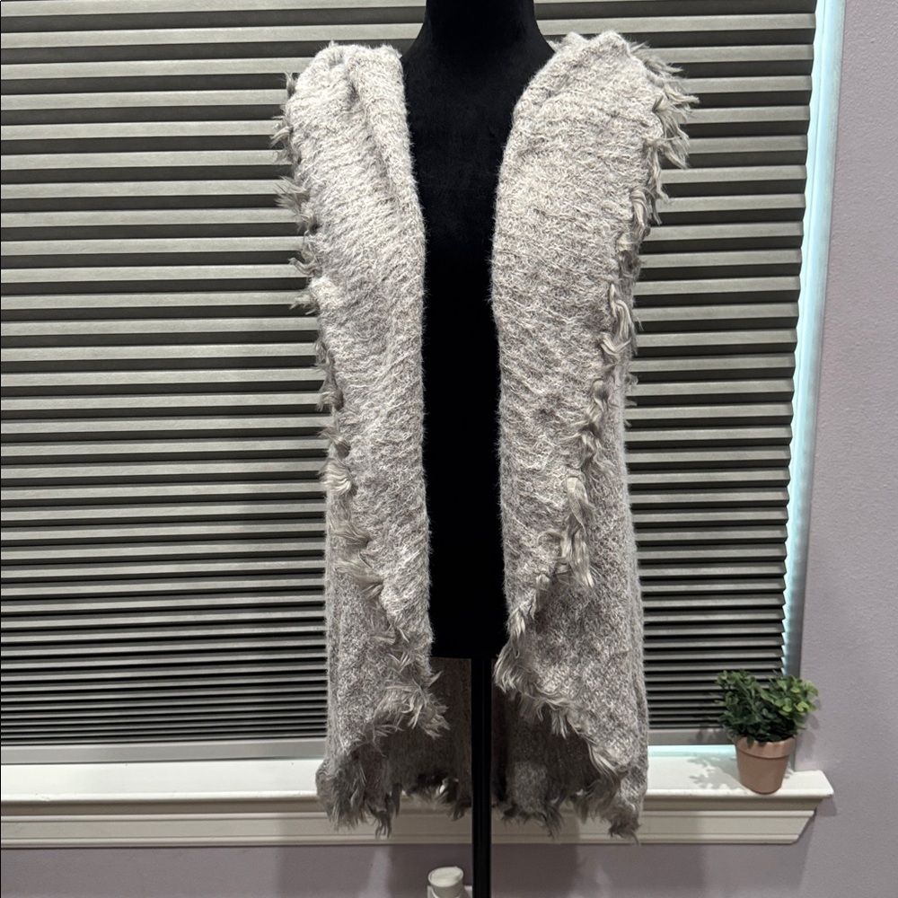 Cato Gray Sleeveless Fuzzy Vest